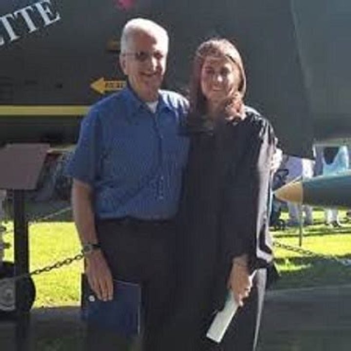 American journalist, Kerry Sanders is in Blissful Marital life with his Wife since 1989