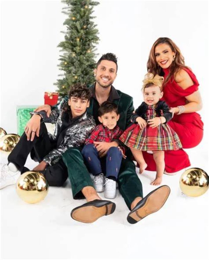 BlogPaper | Manuel Turizo - Age, Family, Bio