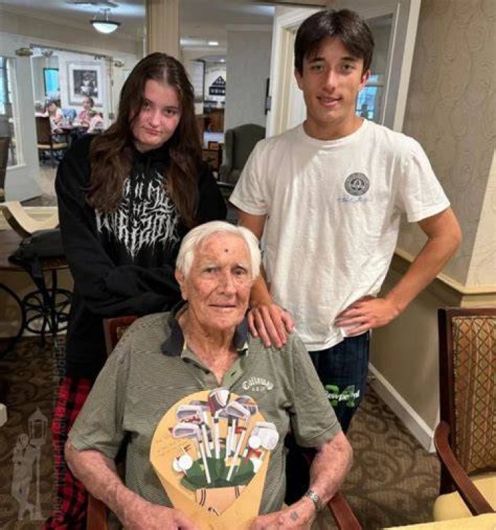 Facts About George Lazenby's Son ·