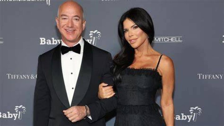 Lauren Sanchez Net Worth and Other Facts About the TV Personality and Jeff Bezos Girlfriend ·