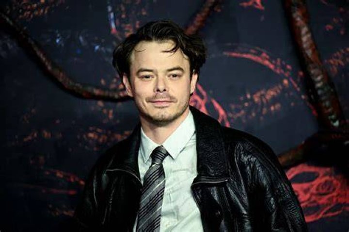 The Secret Son of Stranger Things Star Charlie Heaton ·